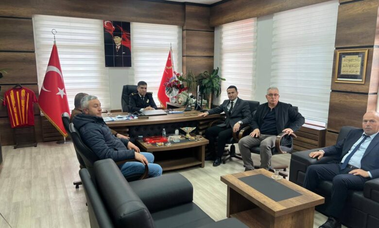 Yeniden Refah, Karasu'da Polis Haftası Kutlamaları: Emniyet Teşkilatına Ziyaret ve Teşekkür 11 kae photo 7